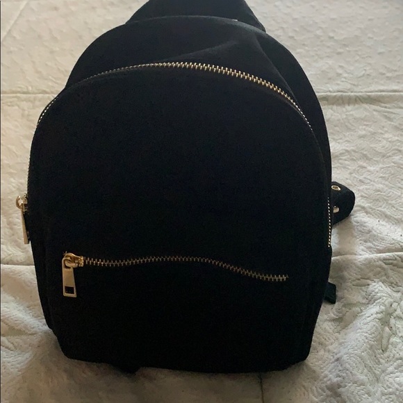 Backpack - Picture 1 of 3